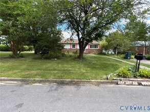 3911 Sunburst Rd in Richmond, VA - Building Photo - Building Photo