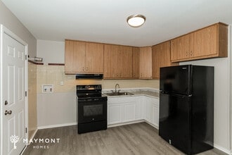 4829 Weber Dr in Hamilton, OH - Building Photo - Building Photo