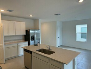 5892 NW Sweetwood Dr in Port St. Lucie, FL - Building Photo - Building Photo