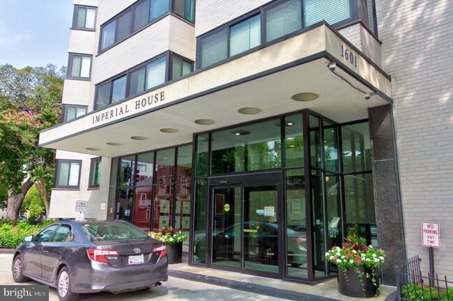 property at 1601 18th St NW