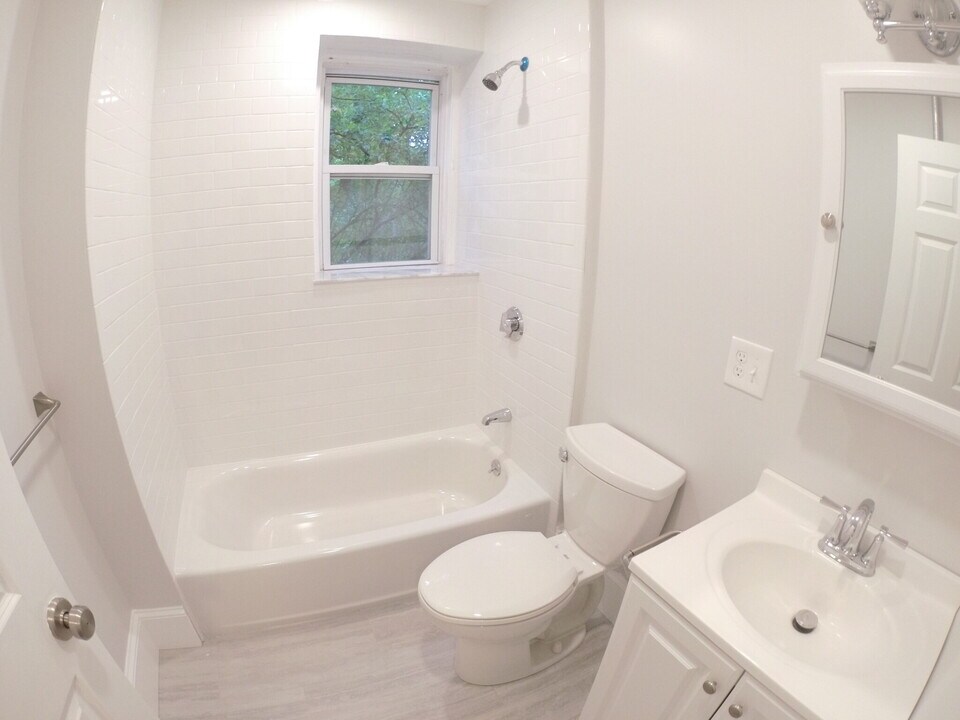 36 High St in Brookline, MA - Building Photo