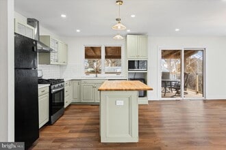 220 Garnett Rd in Joppatowne, MD - Building Photo - Building Photo