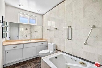 4509 Canoga Dr in Los Angeles, CA - Building Photo - Building Photo