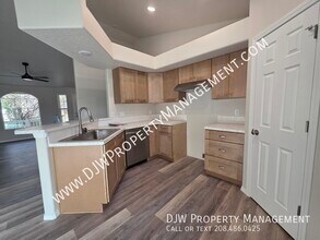 13305 W Foxfire Ct in Boise, ID - Building Photo - Building Photo