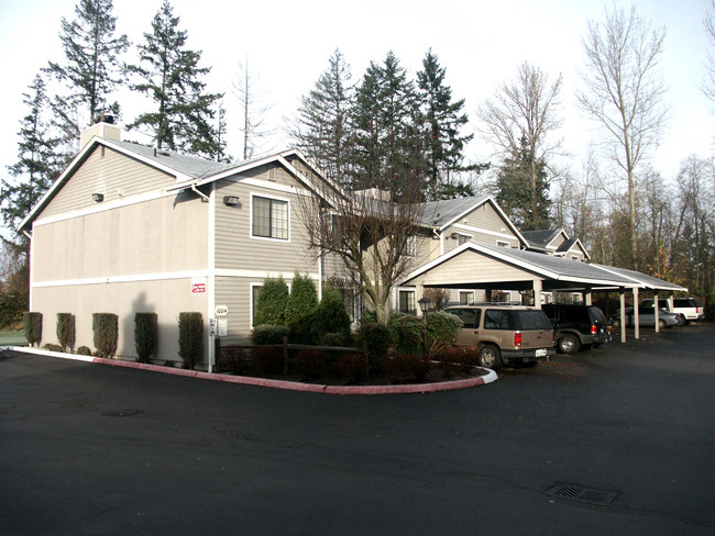 Suncrest Condominiums in Tacoma, WA - Building Photo - Building Photo