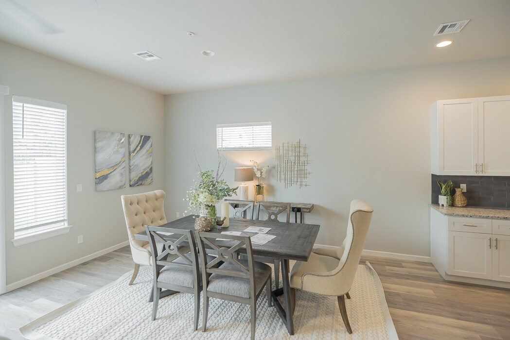 3402 Redbud Ln in Tulsa, OK - Foto de edificio