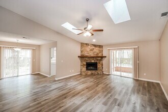 8056 Rodin Ct in Jacksonville, FL - Building Photo - Building Photo