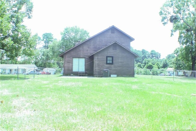 6398 Hawfield Dr in Fayetteville, NC - Building Photo - Building Photo