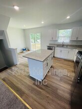 27 Manilla Cir in Hampton, VA - Building Photo - Building Photo