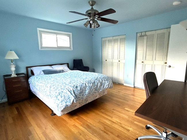 property at 2802 Curry Dr