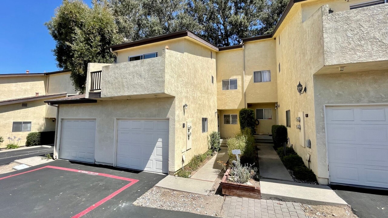 1330 Southwood Dr in San Luis Obispo, CA - Building Photo