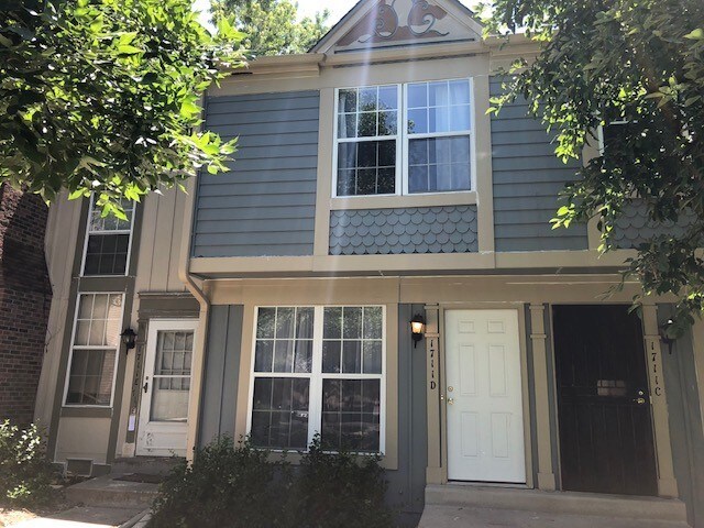 1711 S Blackhawk Way-Unit -1 in Aurora, CO - Building Photo