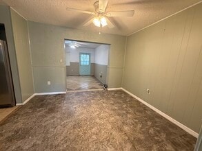 6733 Fern Cir in Leesburg, FL - Foto de edificio - Building Photo