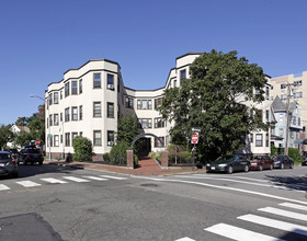 19 Pleasant Street in Cambridge, MA - Building Photo - Building Photo