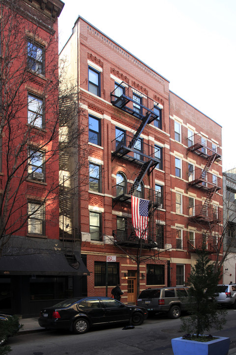 38 Downing St in New York, NY - Building Photo