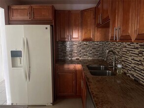 2029 NW 46th Ave in Lauderhill, FL - Building Photo - Building Photo