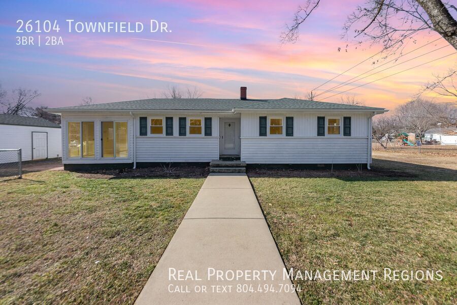 26104 Townfield Dr in Port Royal, VA - Building Photo