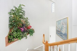 17770 Boracay Ct, Unit 201 in Venice, FL - Foto de edificio - Building Photo