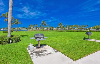 755 Saturn St in Jupiter, FL - Building Photo - Building Photo