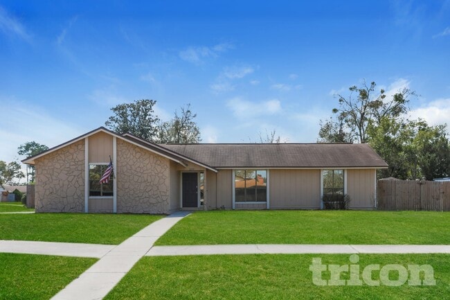 2209 Constitution Dr