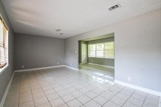 1623 Camille St in Pasadena, TX - Building Photo - Building Photo