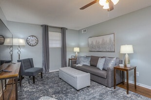 8327 Lowell Ave in Overland Park, KS - Building Photo