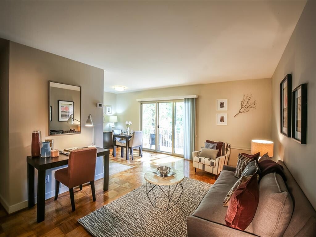 Monticello Falls Church Falls Church, VA Apartments