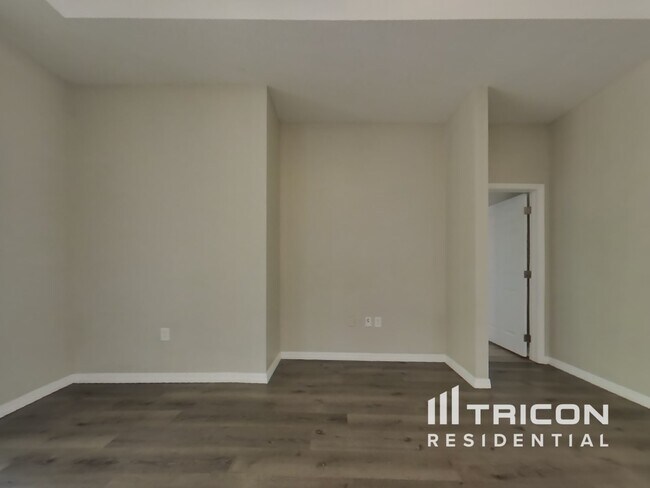 1139 Wapello St in North Port, FL - Building Photo - Building Photo
