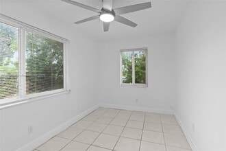 533 NW 20th Ave in Fort Lauderdale, FL - Building Photo - Building Photo