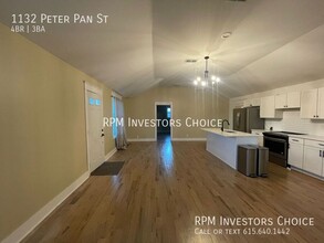 1132 Peter Pan St in Nashville, TN - Building Photo - Building Photo