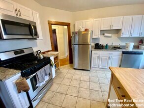 11 Parkton Rd, Unit 1 in Boston, MA - Building Photo - Building Photo