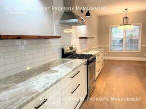 1635 River Oak Dr in Roswell, GA - Building Photo - Building Photo