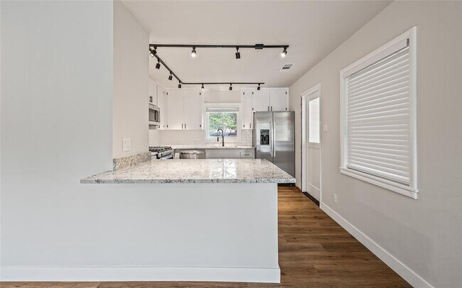 property at 1309 Suffolk Dr