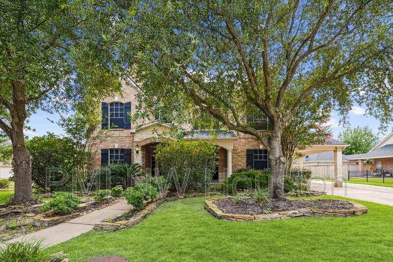 10311 Pitcataway Dr in Spring, TX - Building Photo
