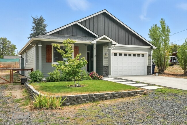 property at 3008 N Marguerite Rd