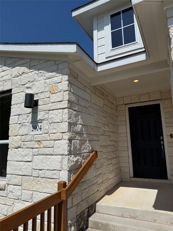 property at 2904 Davis Cove