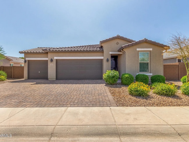 property at 637 S Lamar Pl