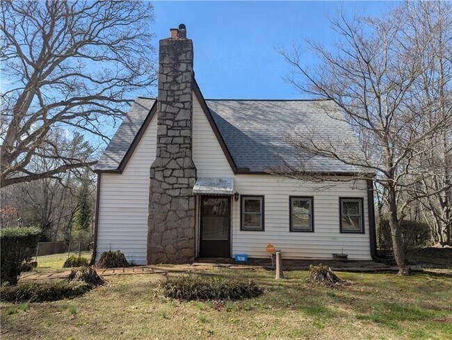 2601 Semmes St in East Point, GA - Building Photo - Building Photo