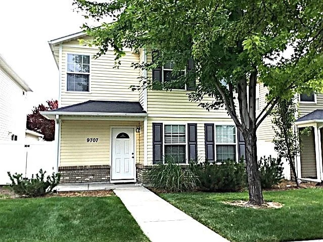 9707 W Brogan Dr in Boise, ID - Building Photo