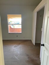 5937 Sinclair St in El Paso, TX - Foto de edificio - Building Photo