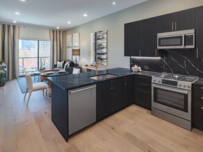 Selene Luxury Residences in Dallas, TX - Building Photo - Building Photo