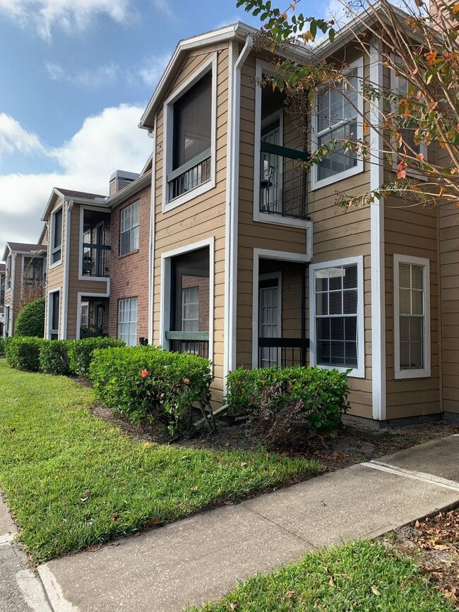 4350 Perkinshire Ln in Orlando, FL - Foto de edificio - Building Photo