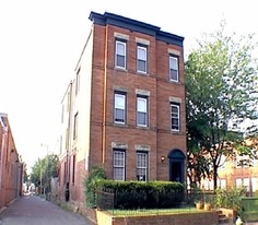 1331 D St SE Apartments