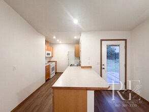 210 Poplar St in Port Orchard, WA - Building Photo - Building Photo