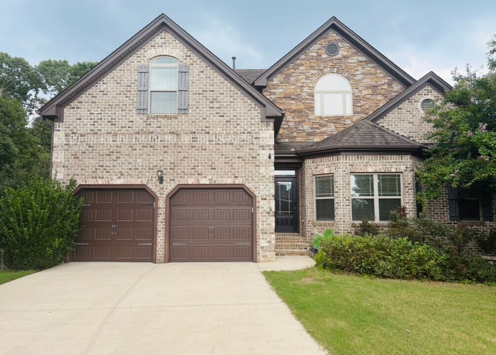 316 Bessie Ct in Greer, SC - Building Photo