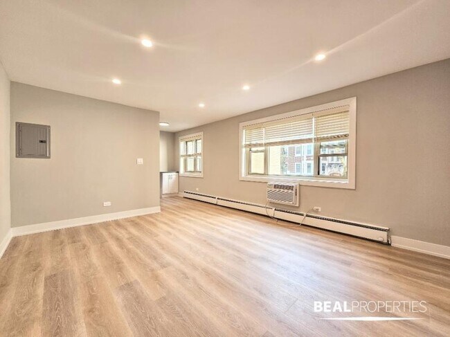 property at 452 W Oakdale Ave