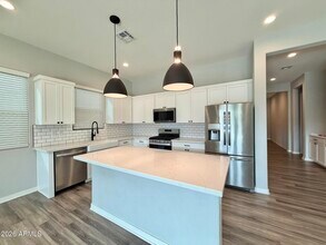 10151 E Thunderbolt Ave in Mesa, AZ - Building Photo - Building Photo