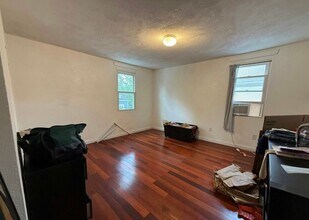 70 School St, Unit 2 in Cambridge, MA - Building Photo - Building Photo