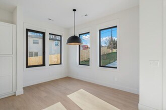 7826 S Northshore Dr in Knoxville, TN - Building Photo - Building Photo