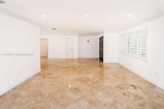 75 S Prospect Dr in Coral Gables, FL - Building Photo - Building Photo